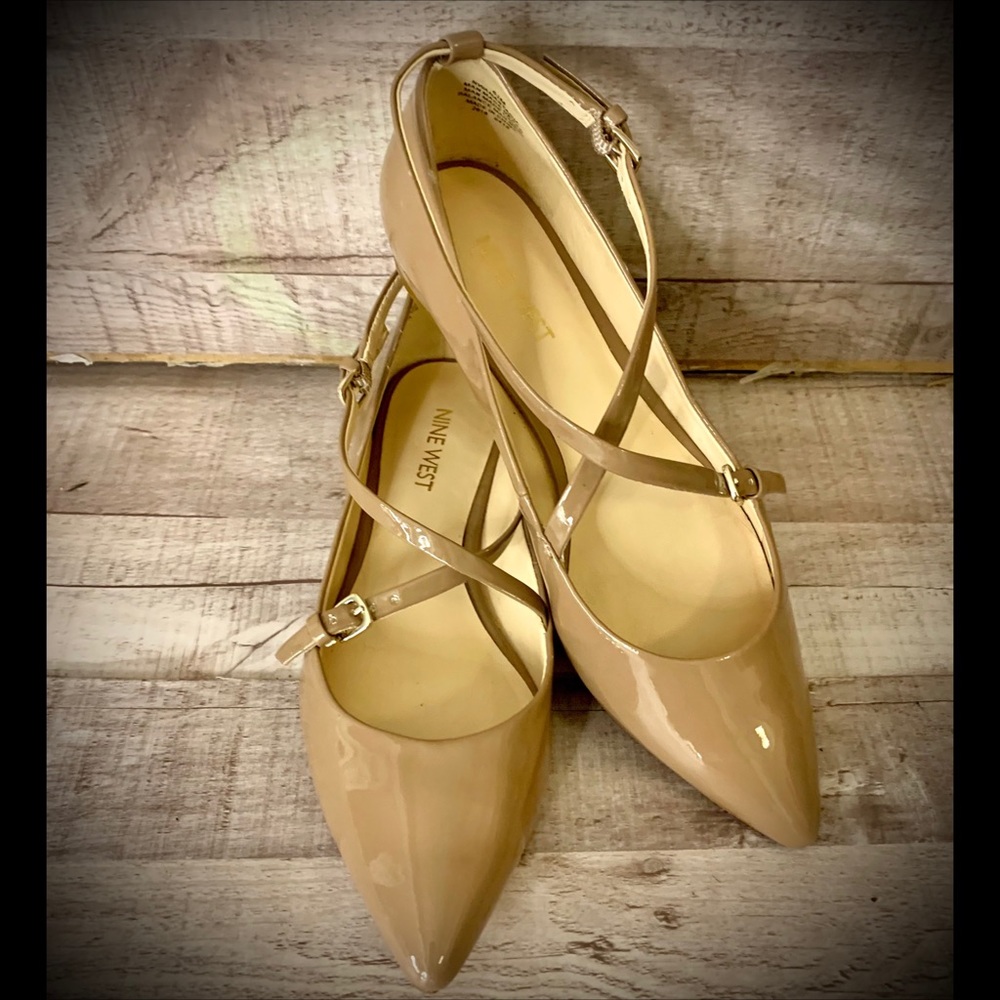 Nine West 6.5 Tan Patent Leather Ballet Flats